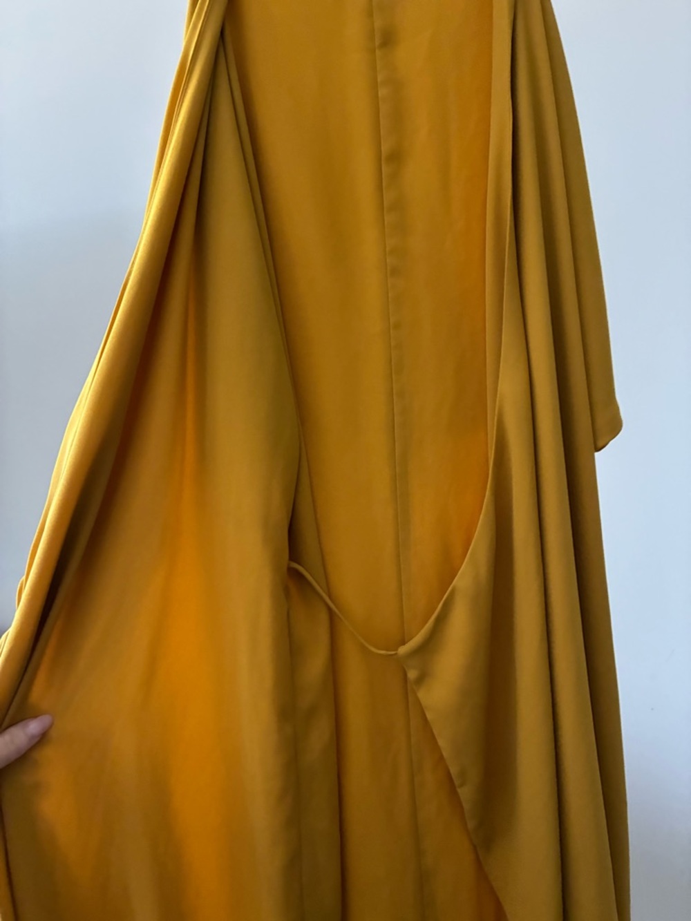 Aritzia - Babaton Wrap Dress - Picture 7 of 7